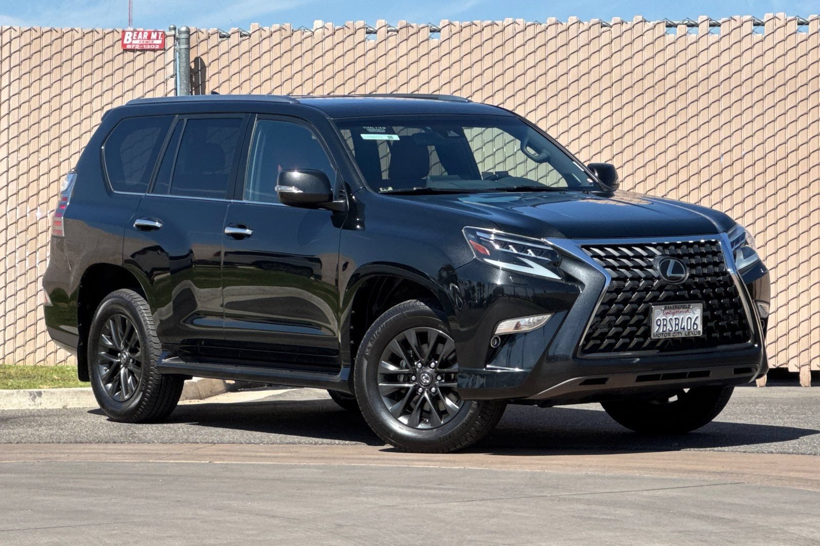 Certified 2022 Lexus GX 460 Premium w/ Premium Package AWD/4WD image 2