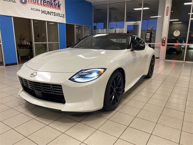 Used 2024 Nissan Z Performance w/ Floor Mat Package image 4