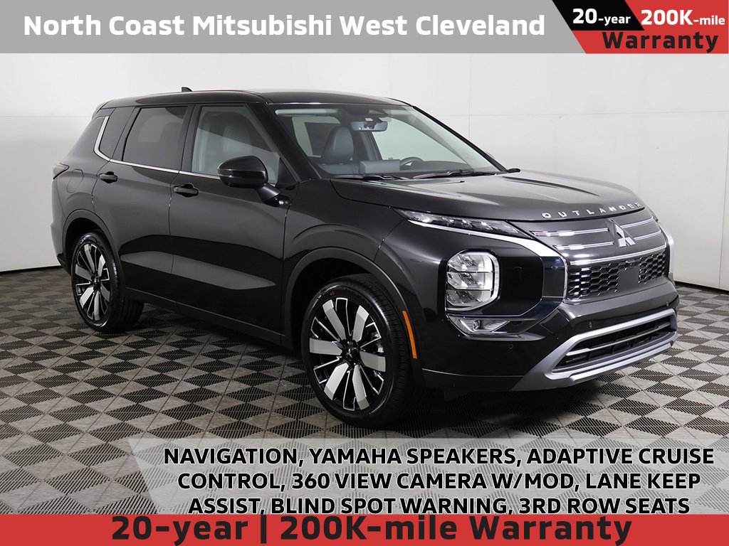 New 2025 Mitsubishi Outlander SE image 1