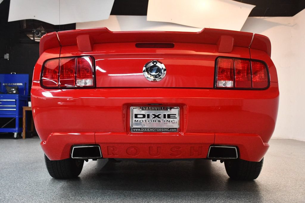 Used 2005 Ford Mustang GT RWD image 17