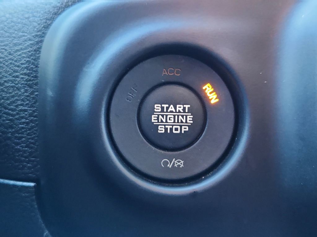 Used 2019 Jeep Wrangler Unlimited Rubicon w/ Uconnect 4C Nav & Sound Group image 22