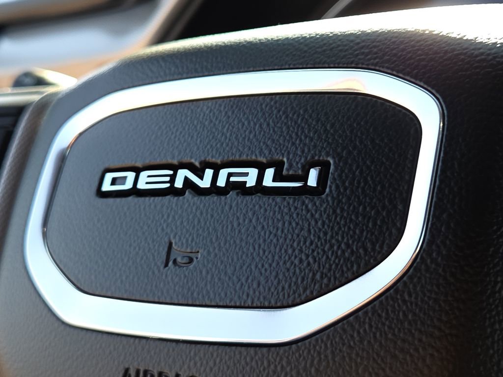 Used 2025 GMC Sierra 3500 Denali w/ Denali Reserve Package image 26
