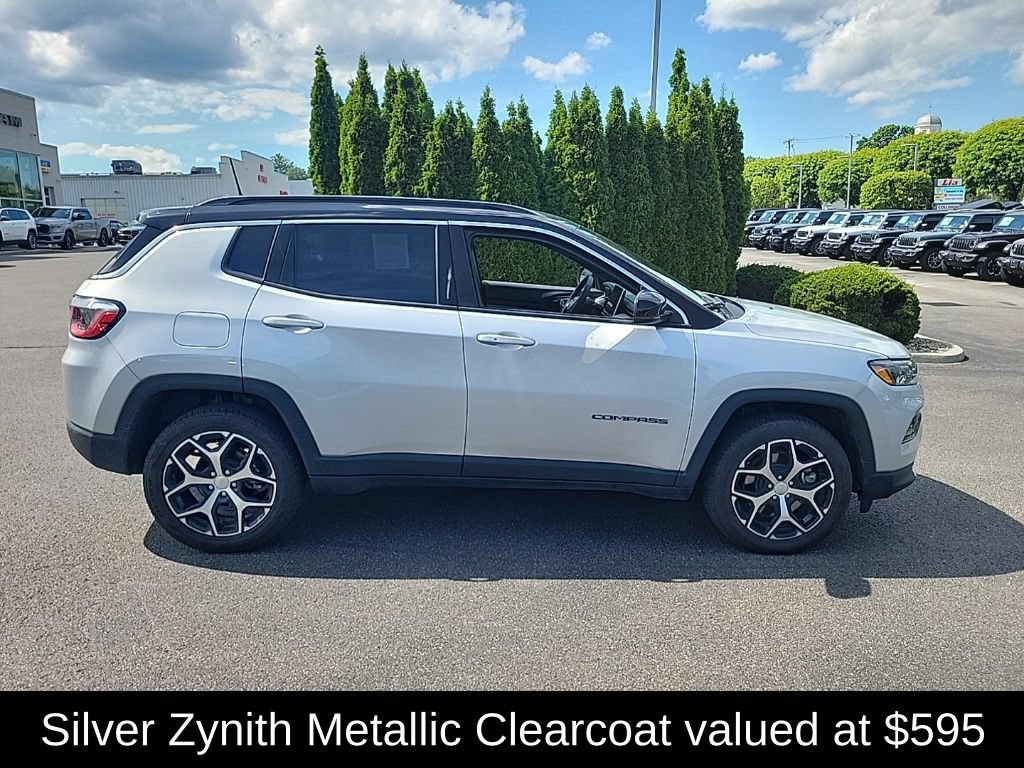 Used 2024 Jeep Compass Limited AWD/4WD image 2