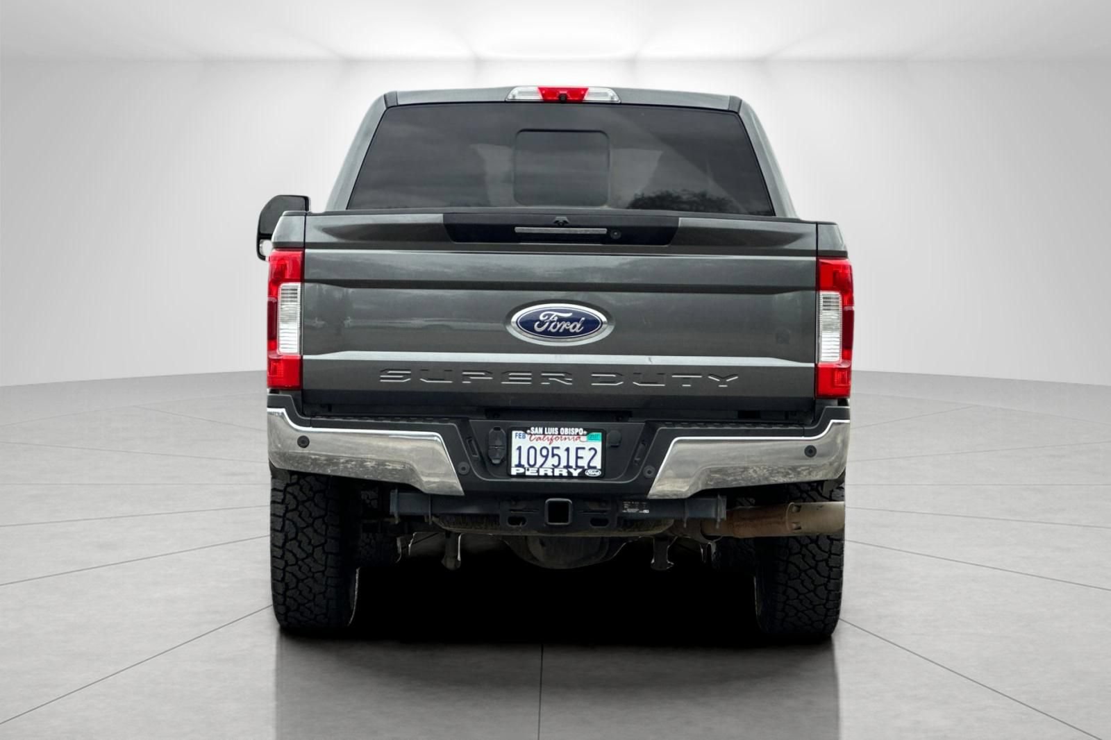 Used 2017 Ford F250 Lariat w/ Lariat Ultimate Package AWD/4WD image 4