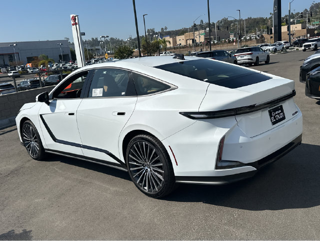 New 2026 Lexus ES 350e w/ Convenience Package FWD image 4