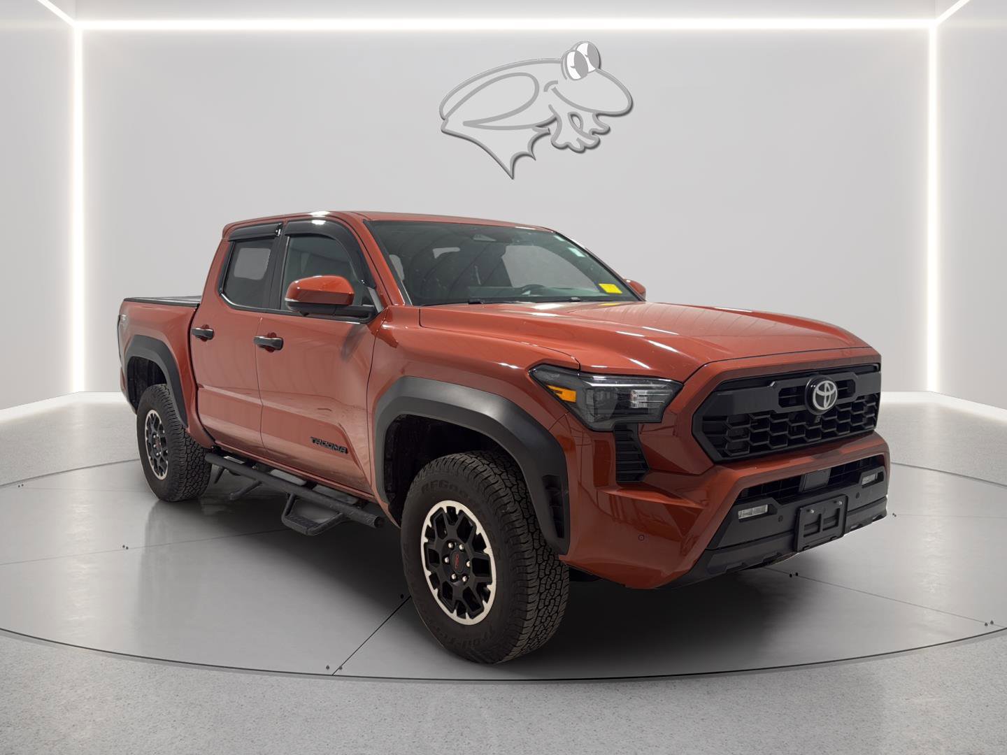 Used 2025 Toyota Tacoma TRD Off-Road w/ TRD Off Road Premium Package image 8