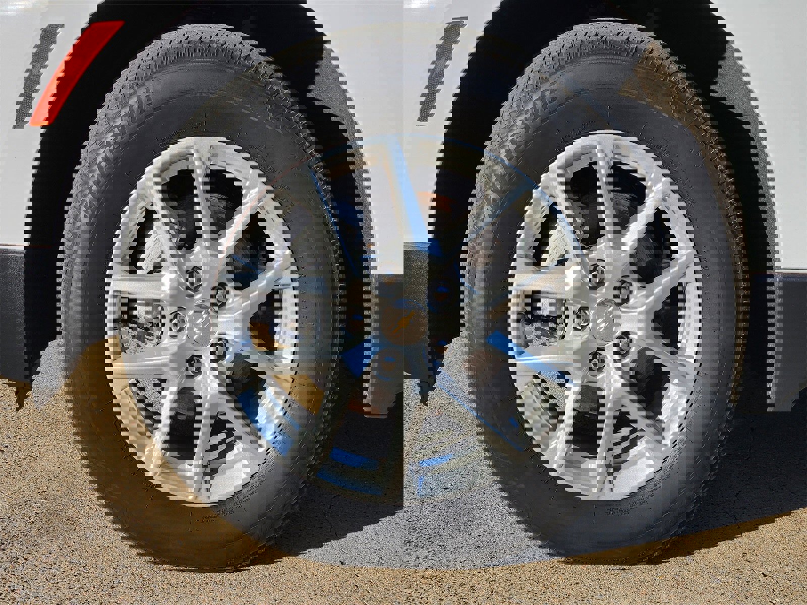 Used 2023 Chevrolet Equinox LT image 10