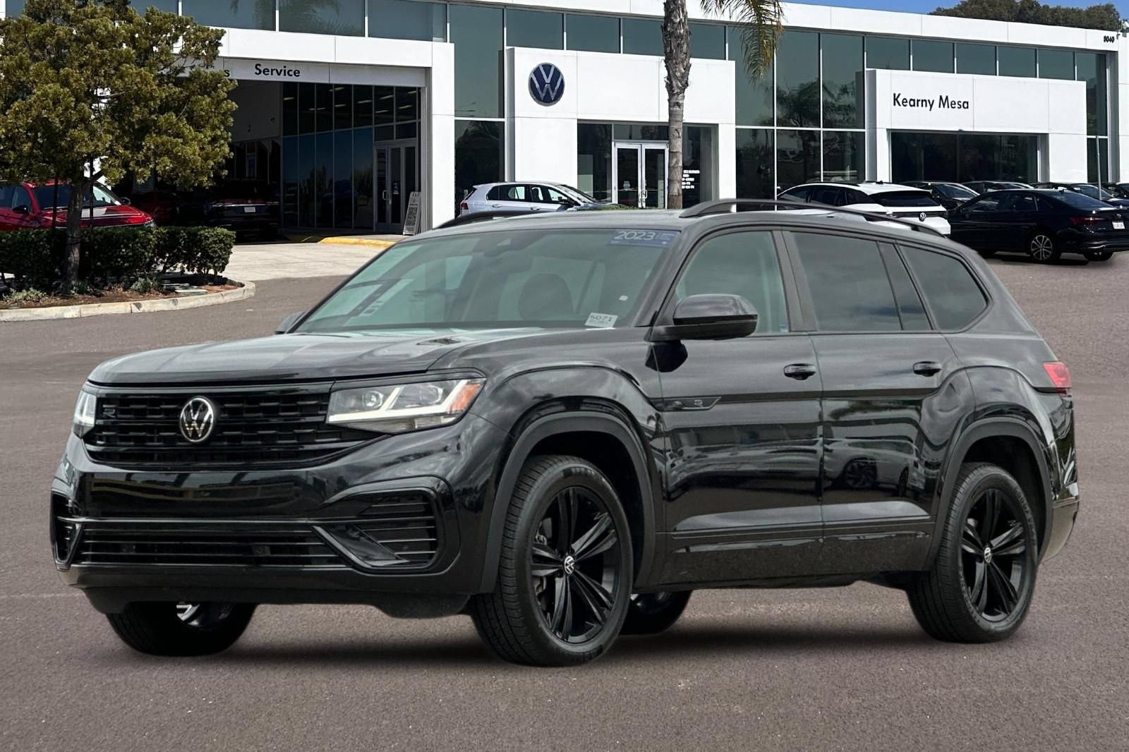 Used 2023 Volkswagen Atlas SEL R-Line AWD/4WD image 8