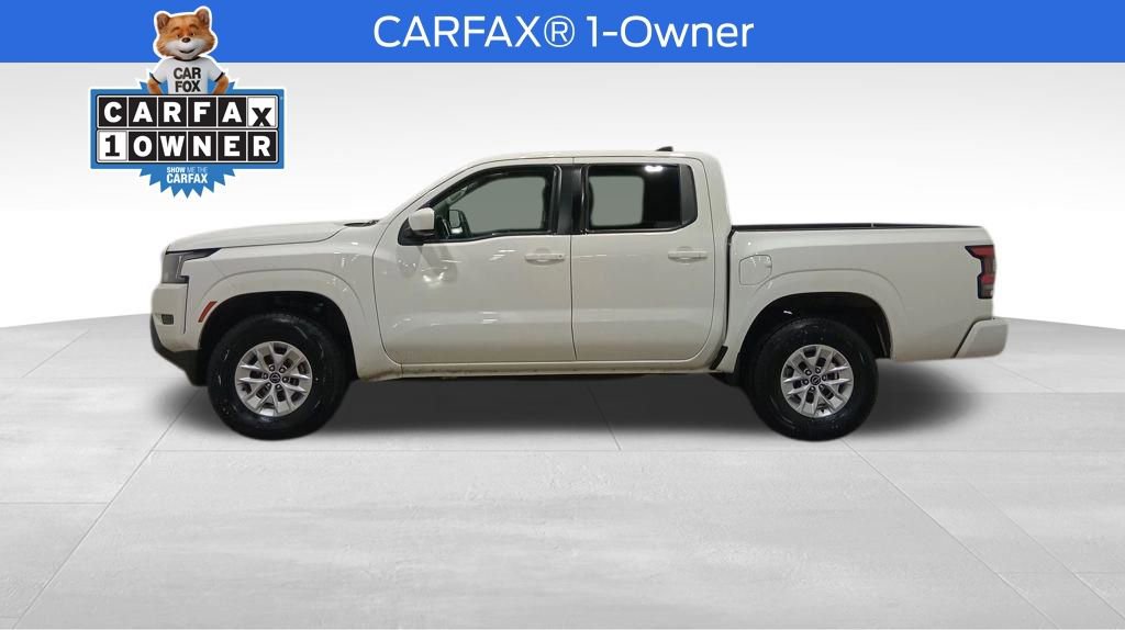 Used 2024 Nissan Frontier SV image 2