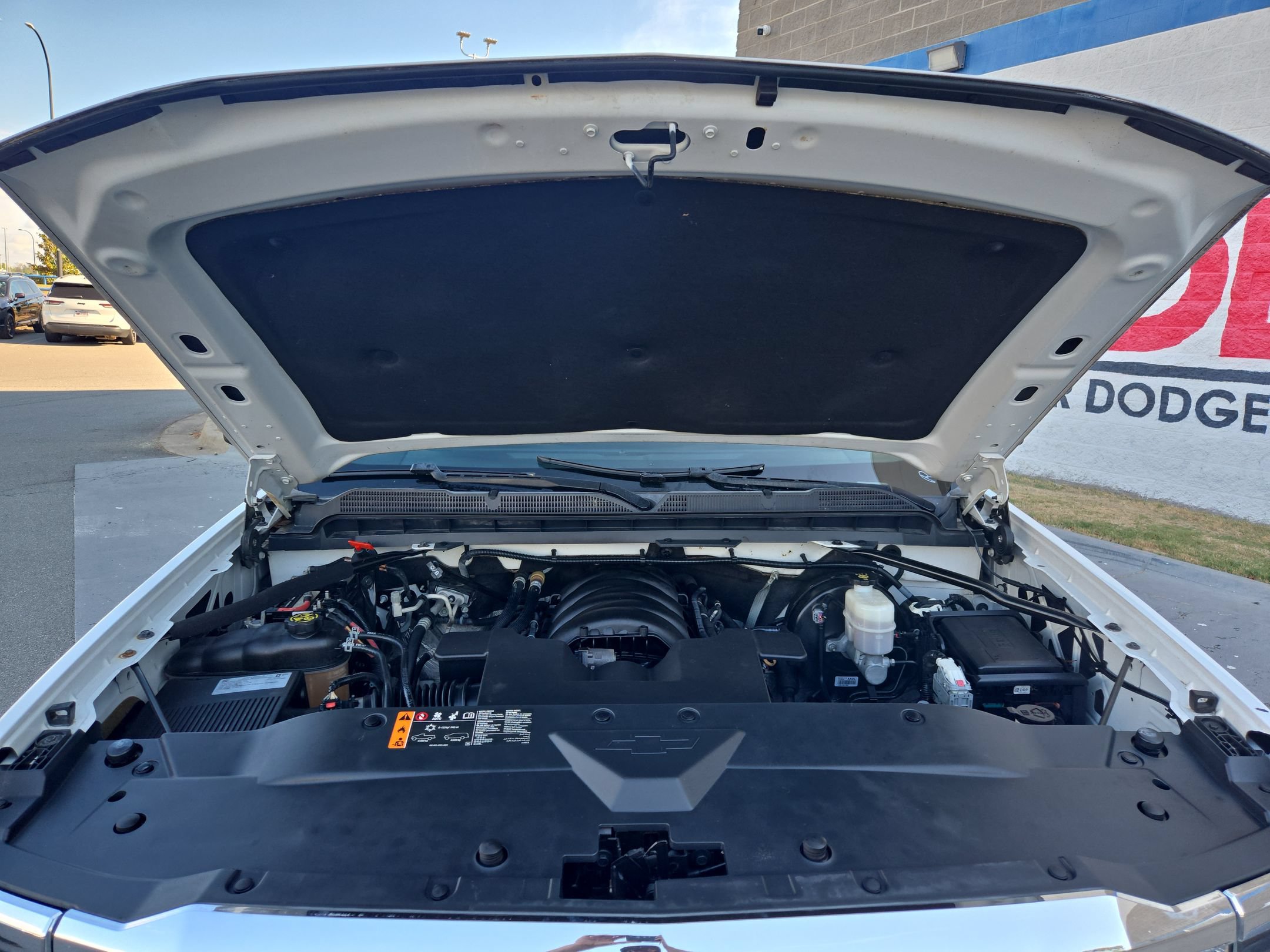 Used 2019 Chevrolet Silverado 1500 LT AWD/4WD image 19