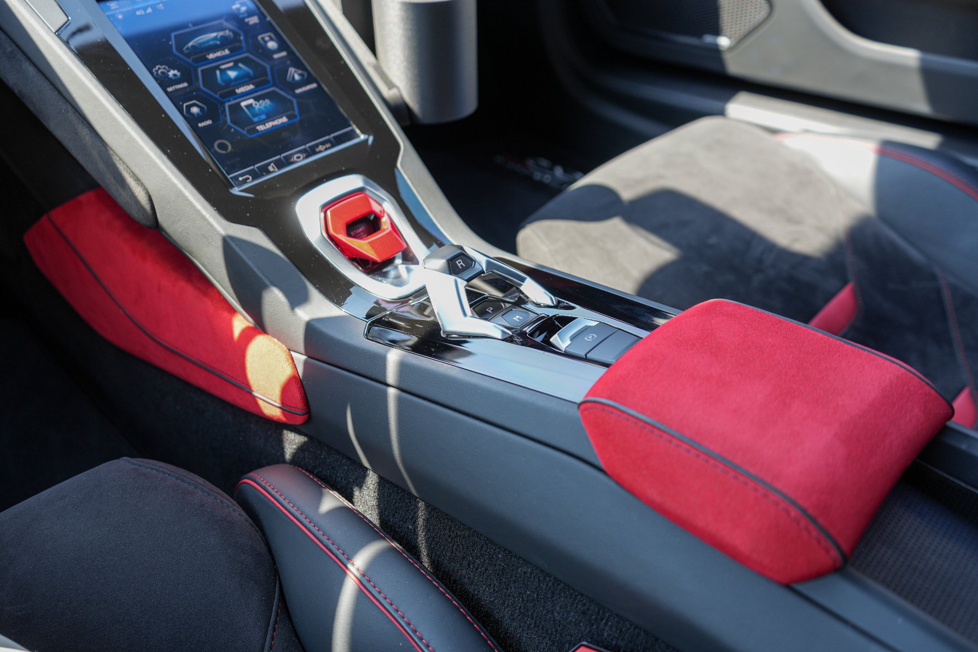 Used 2020 Lamborghini Huracan EVO AWD/4WD image 22