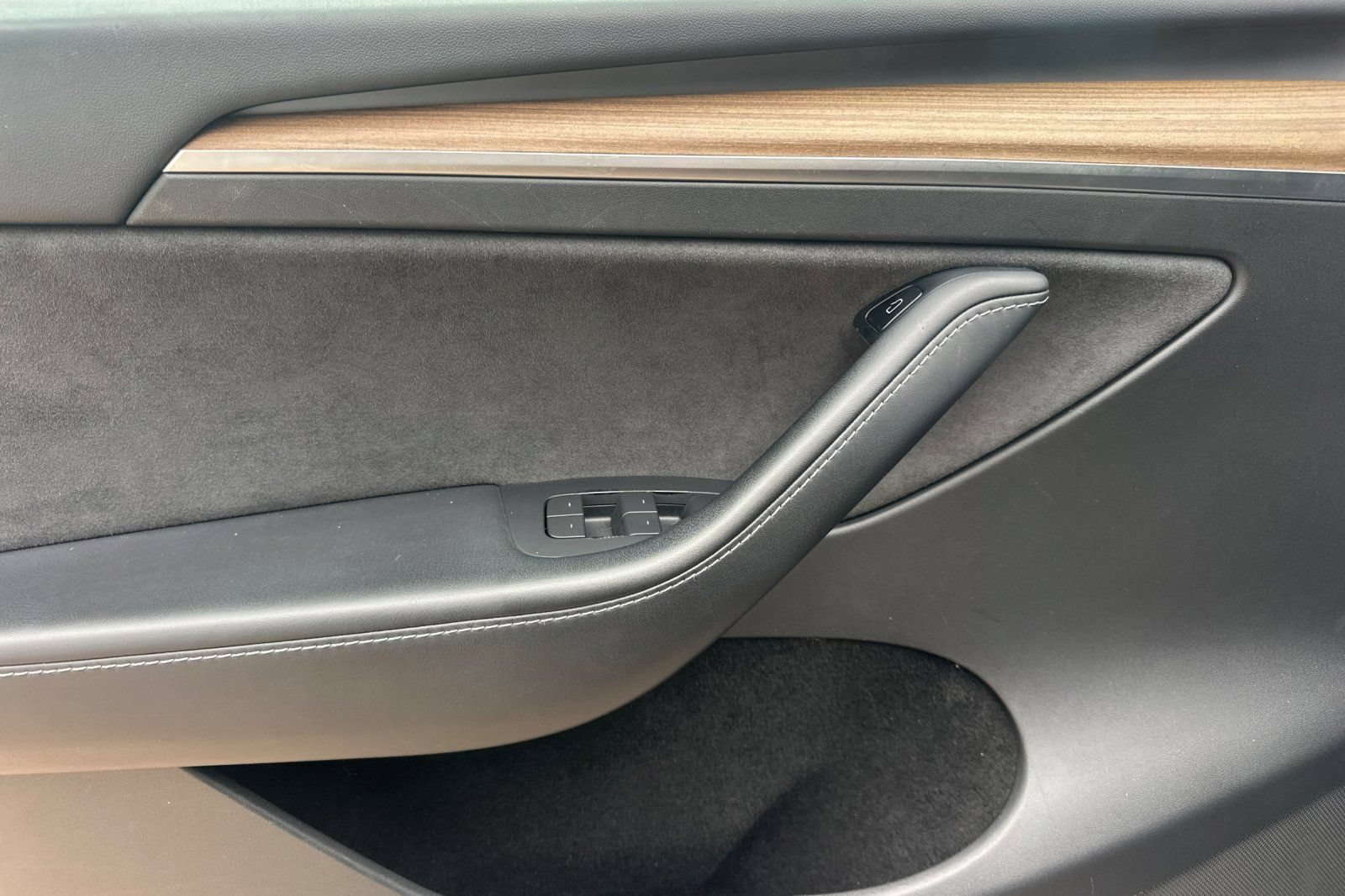 Used 2022 Tesla Model Y Long Range AWD/4WD image 12