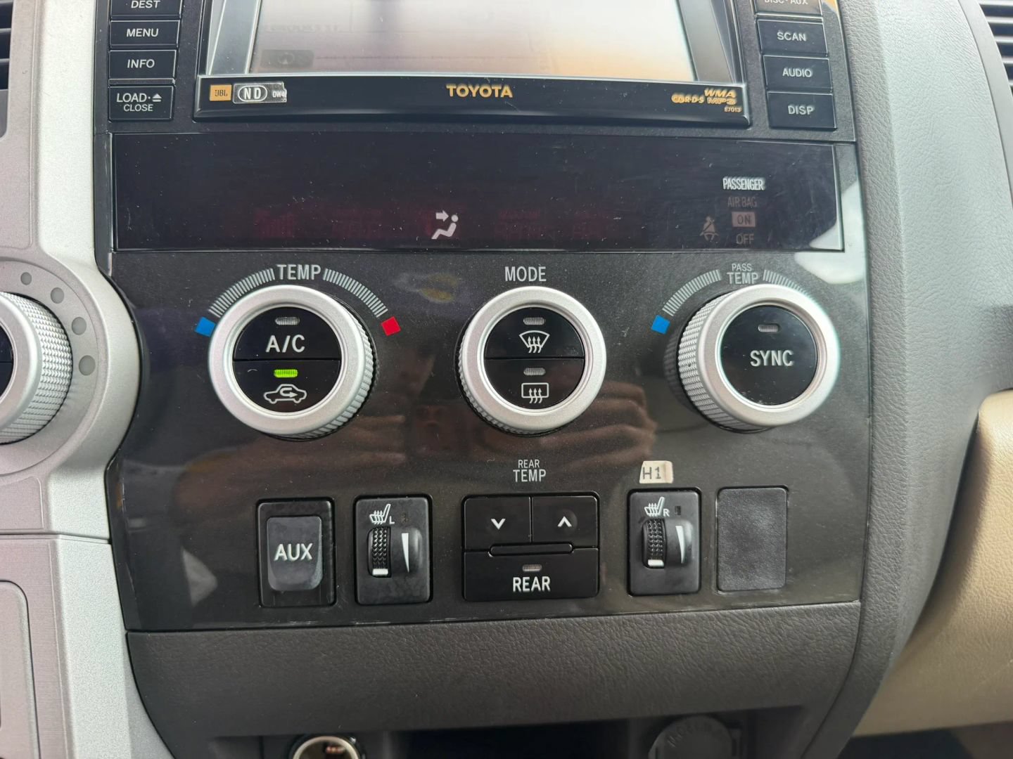 Used 2008 Toyota Sequoia SR5 AWD/4WD image 35