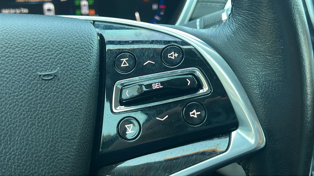 Used 2015 Cadillac SRX Luxury w/ Trailering Package AWD/4WD image 22