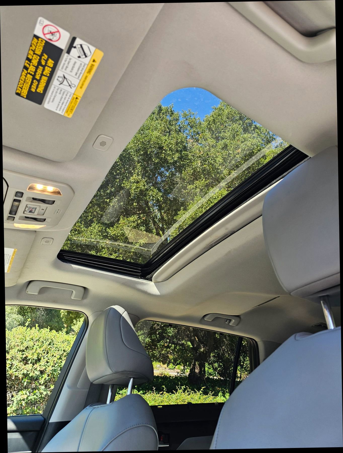 Used 2023 Toyota Highlander XLE image 42