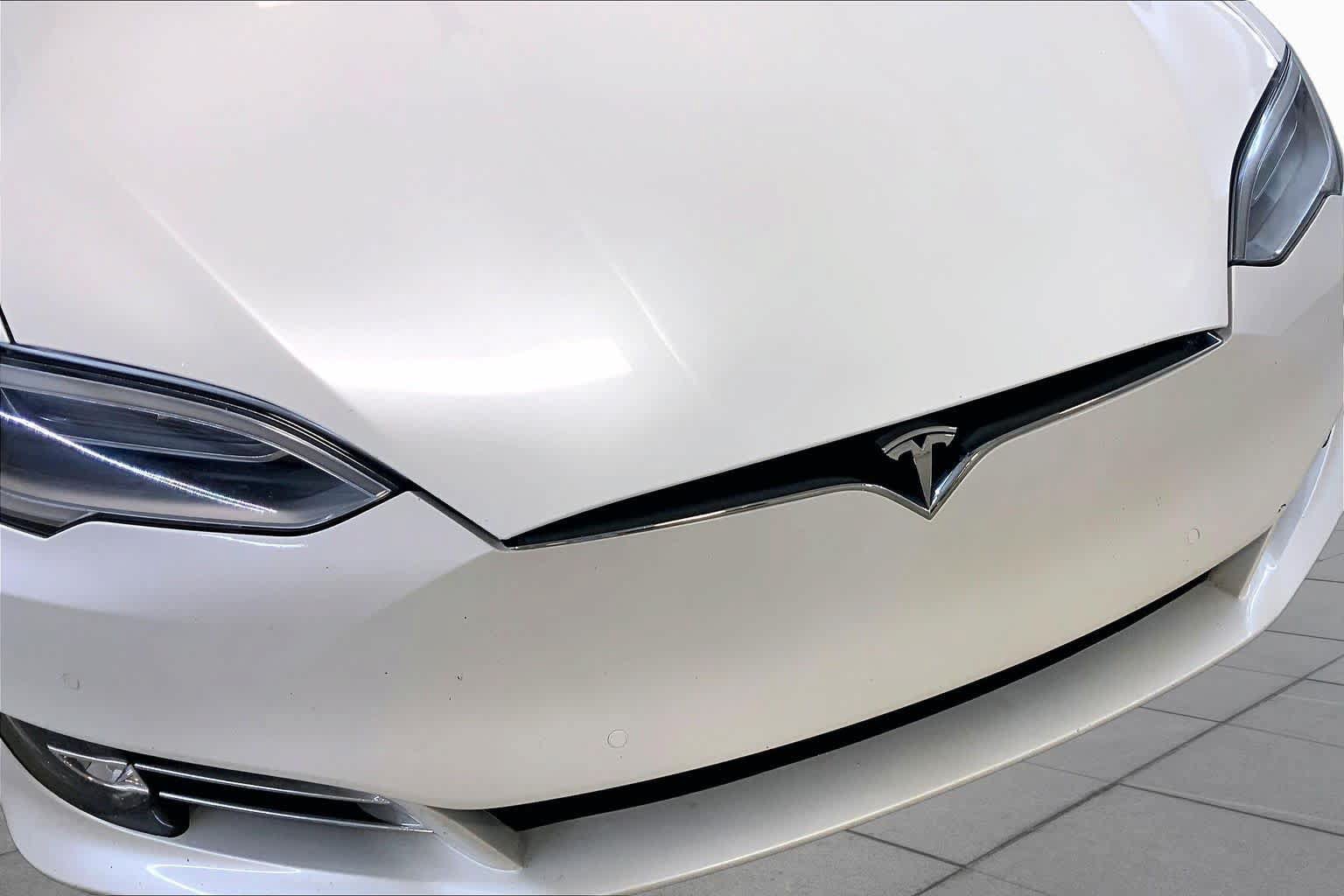 Used 2020 Tesla Model S Long Range Plus AWD/4WD image 32