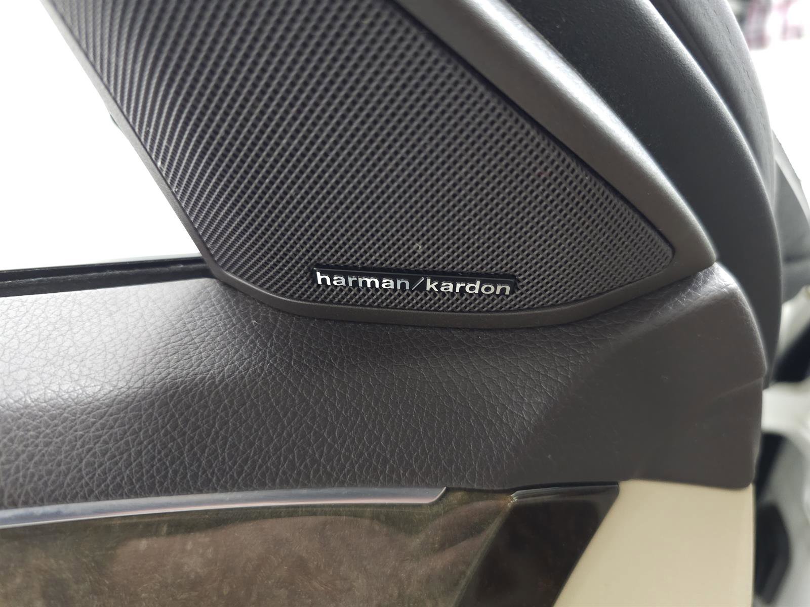 Used 2014 Mercedes-Benz E 350 Luxury image 13