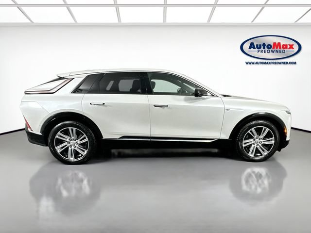 Used 2024 Cadillac Lyriq Tech w/ Driver Assist Package AWD/4WD image 10