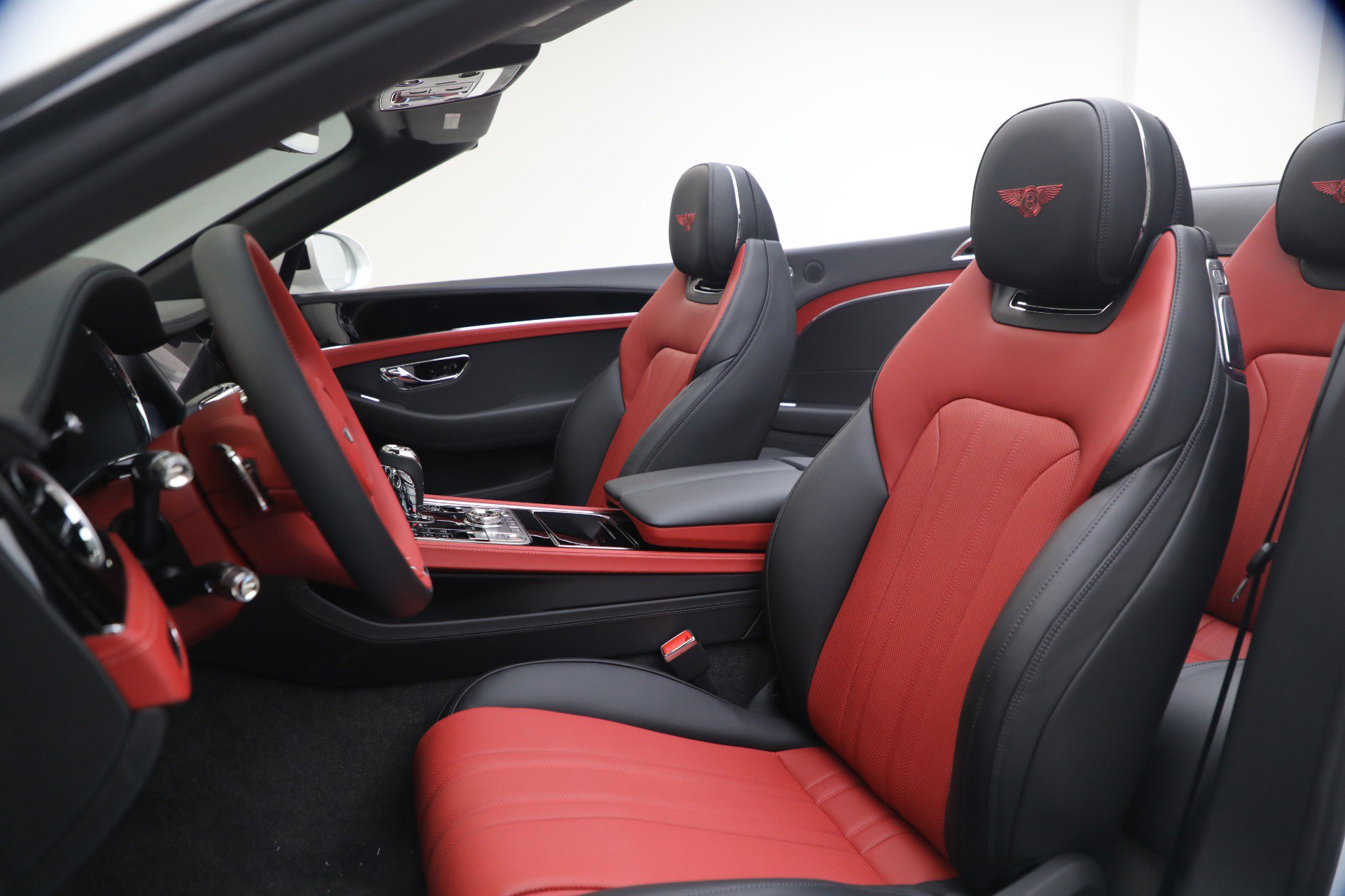 New 2026 Bentley Continental GTC AWD/4WD image 26