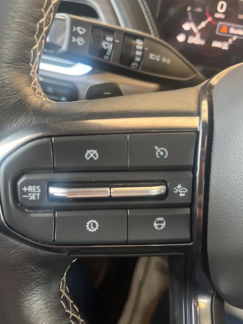 Used 2025 GMC Yukon Denali Ultimate w/ LPO, Floor Liner Package AWD/4WD image 27
