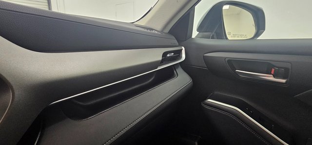 Used 2024 Toyota Highlander XLE image 25