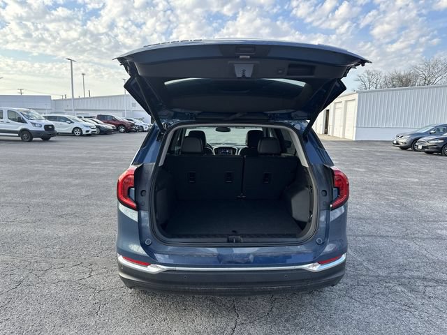 Used 2024 GMC Terrain SLT FWD image 21