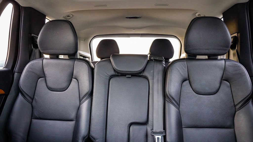 Used 2021 Volvo XC90 T8 Inscription Expression w/ Protection Package Premier image 28