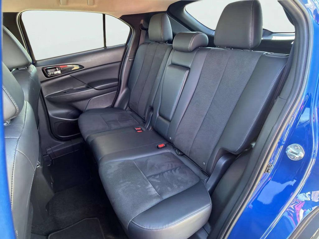 Used 2025 Mitsubishi Eclipse Cross SE AWD/4WD image 12