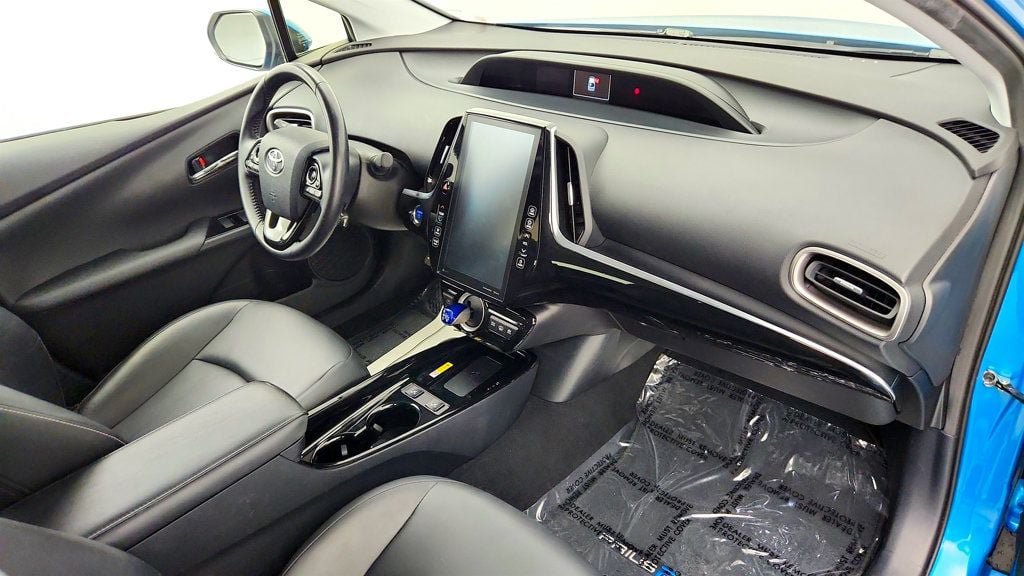 Used 2021 Toyota Prius Prime XLE FWD image 23