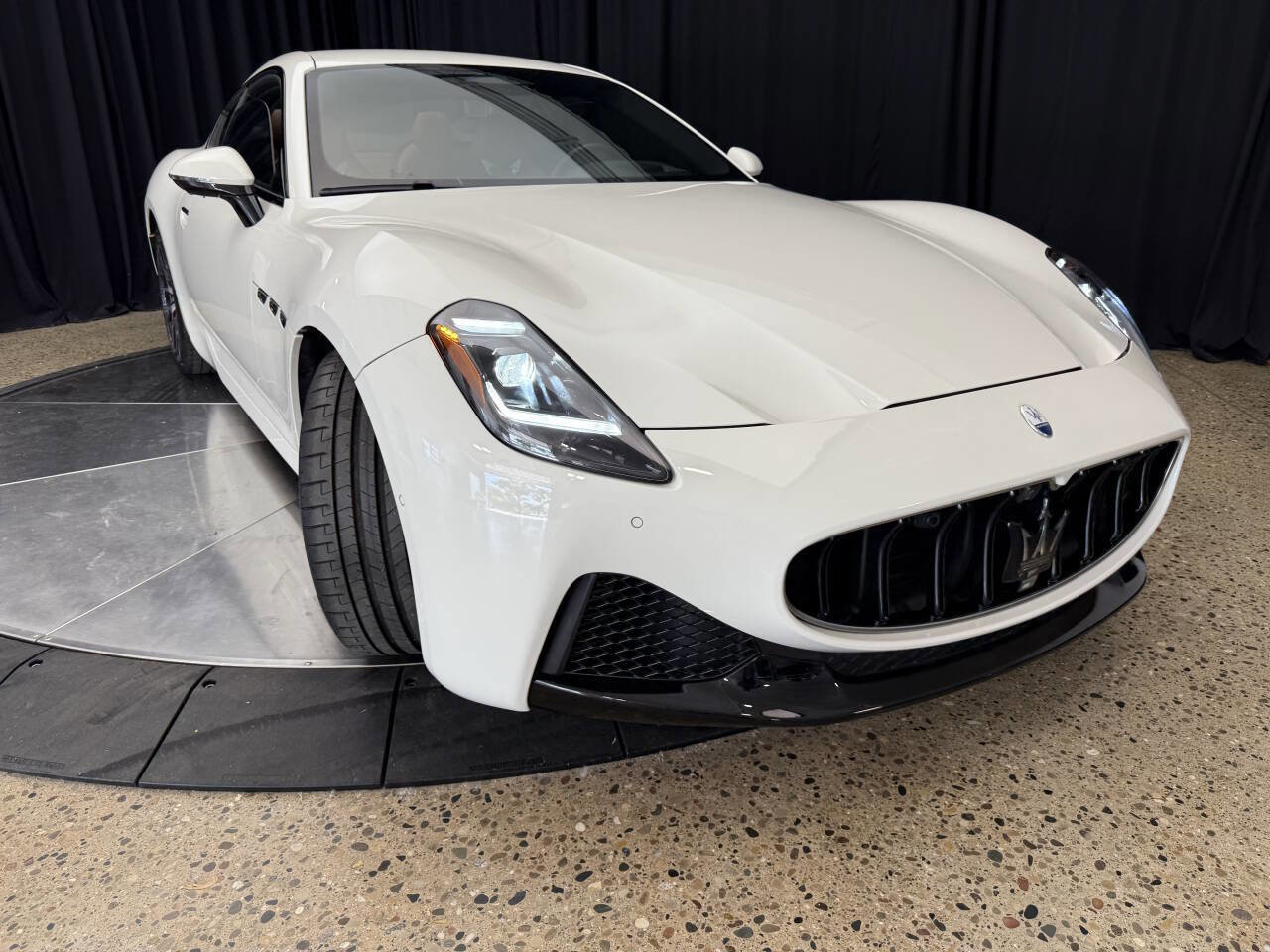 Used 2024 Maserati GranTurismo Modena image 5