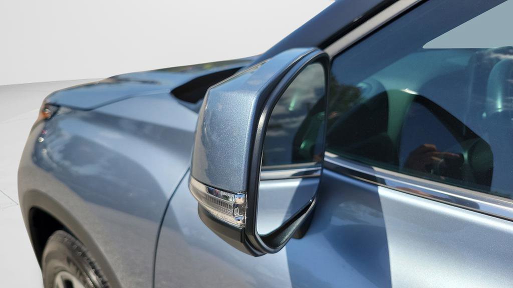 Used 2021 Toyota Highlander XLE image 27