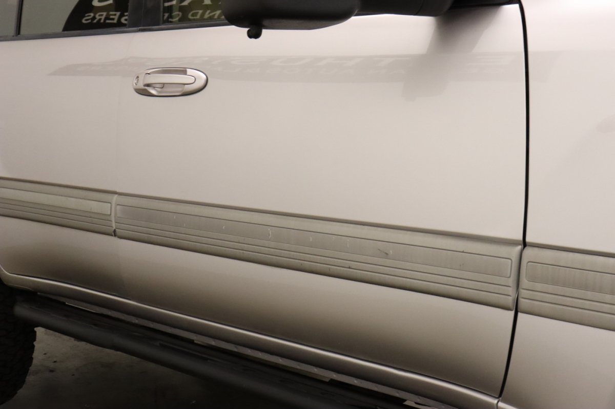 Used 2000 Toyota Land Cruiser AWD/4WD image 38