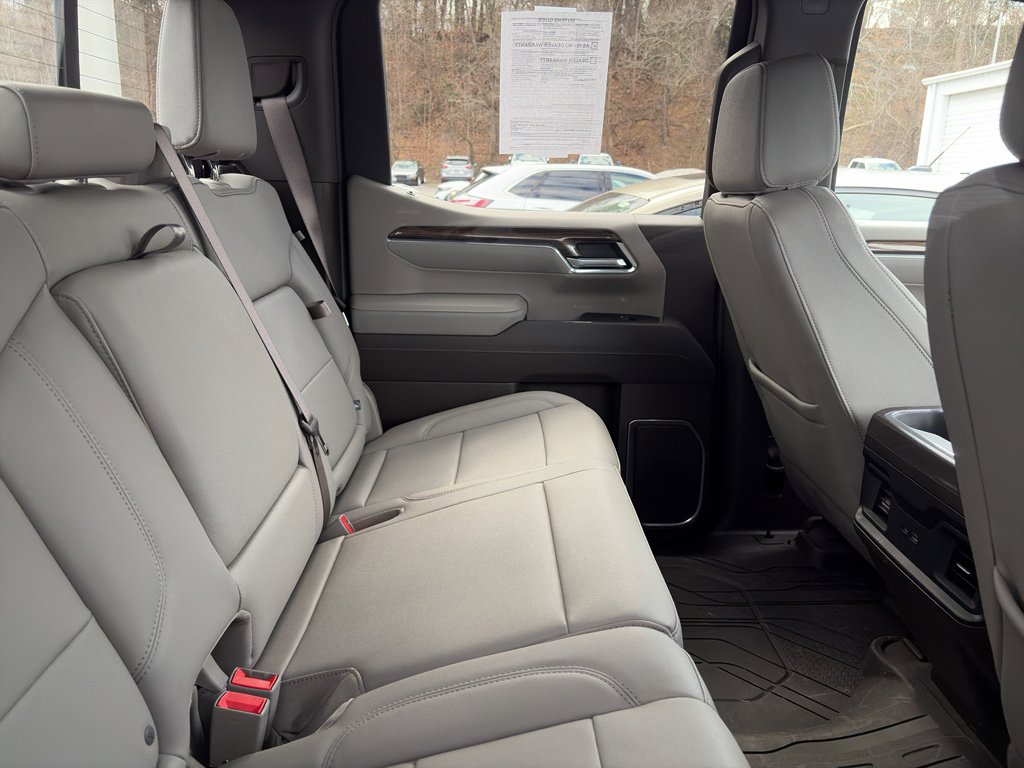 Used 2025 Chevrolet Silverado 1500 LT image 5