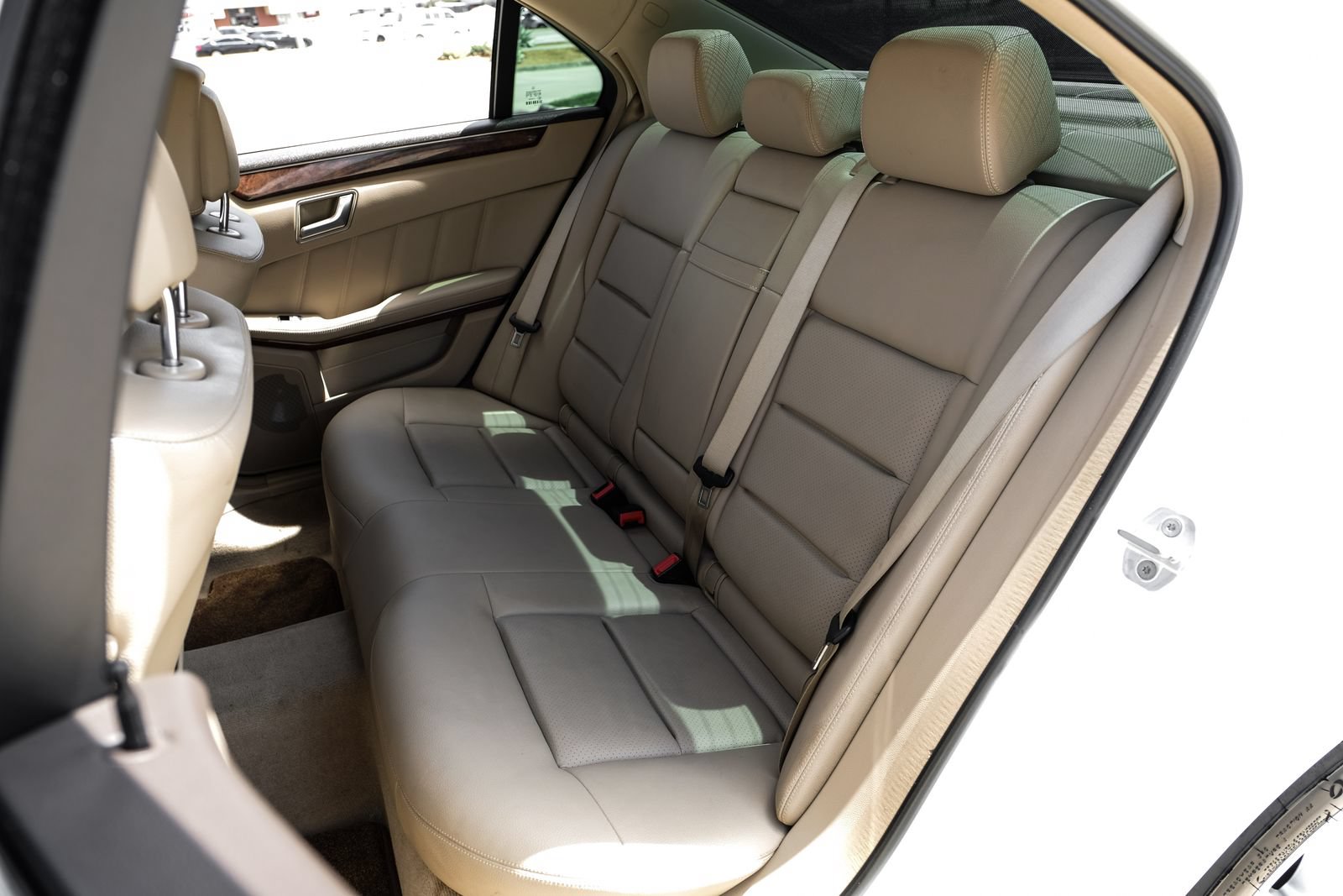 Used 2012 Mercedes-Benz E 350 Sedan image 34