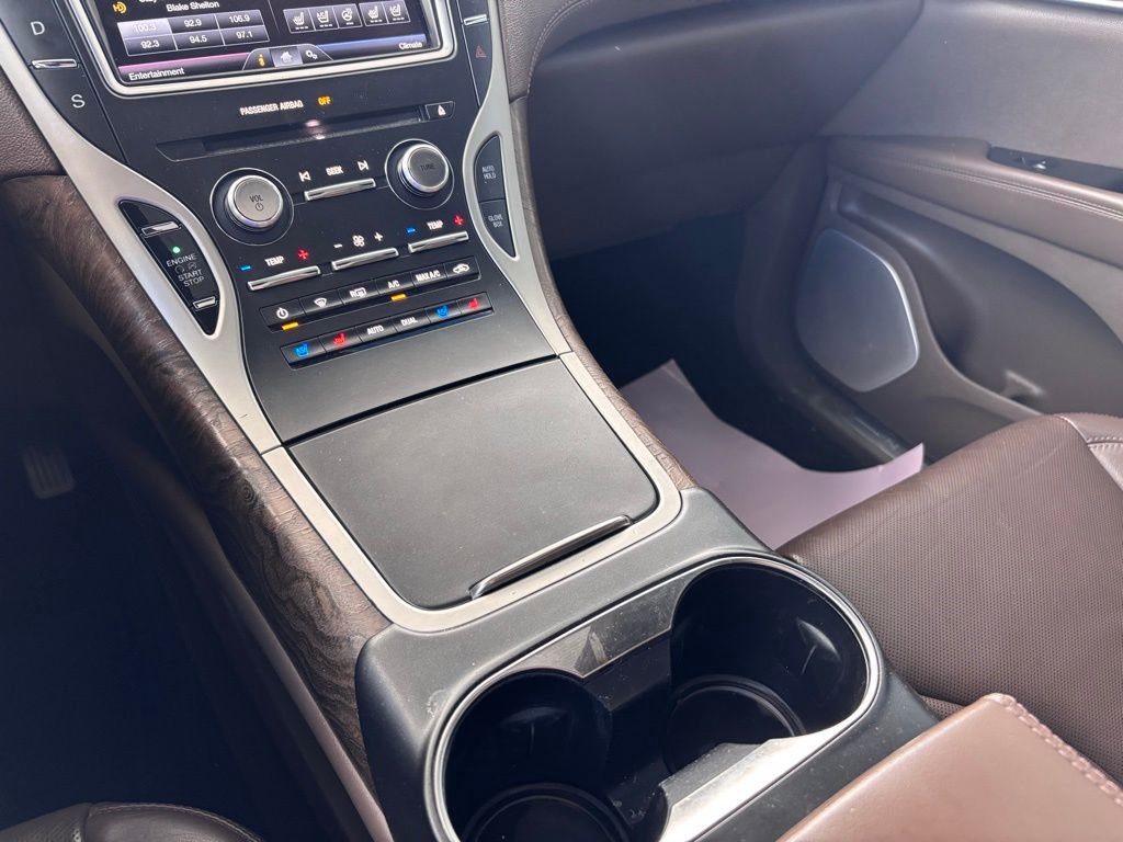 Used 2016 Lincoln MKX Reserve w/ Luxury Package image 24