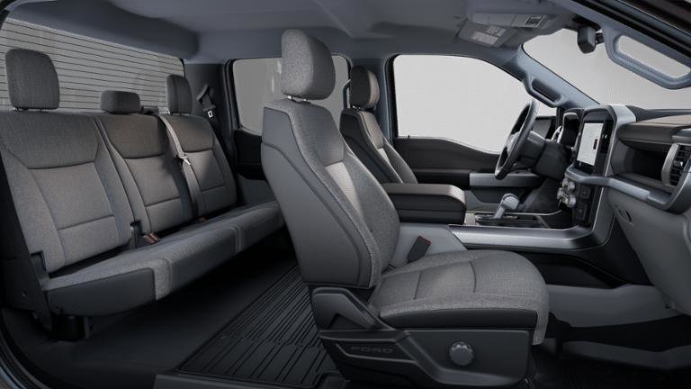 New 2025 Ford F150 Lightning XLT image 27