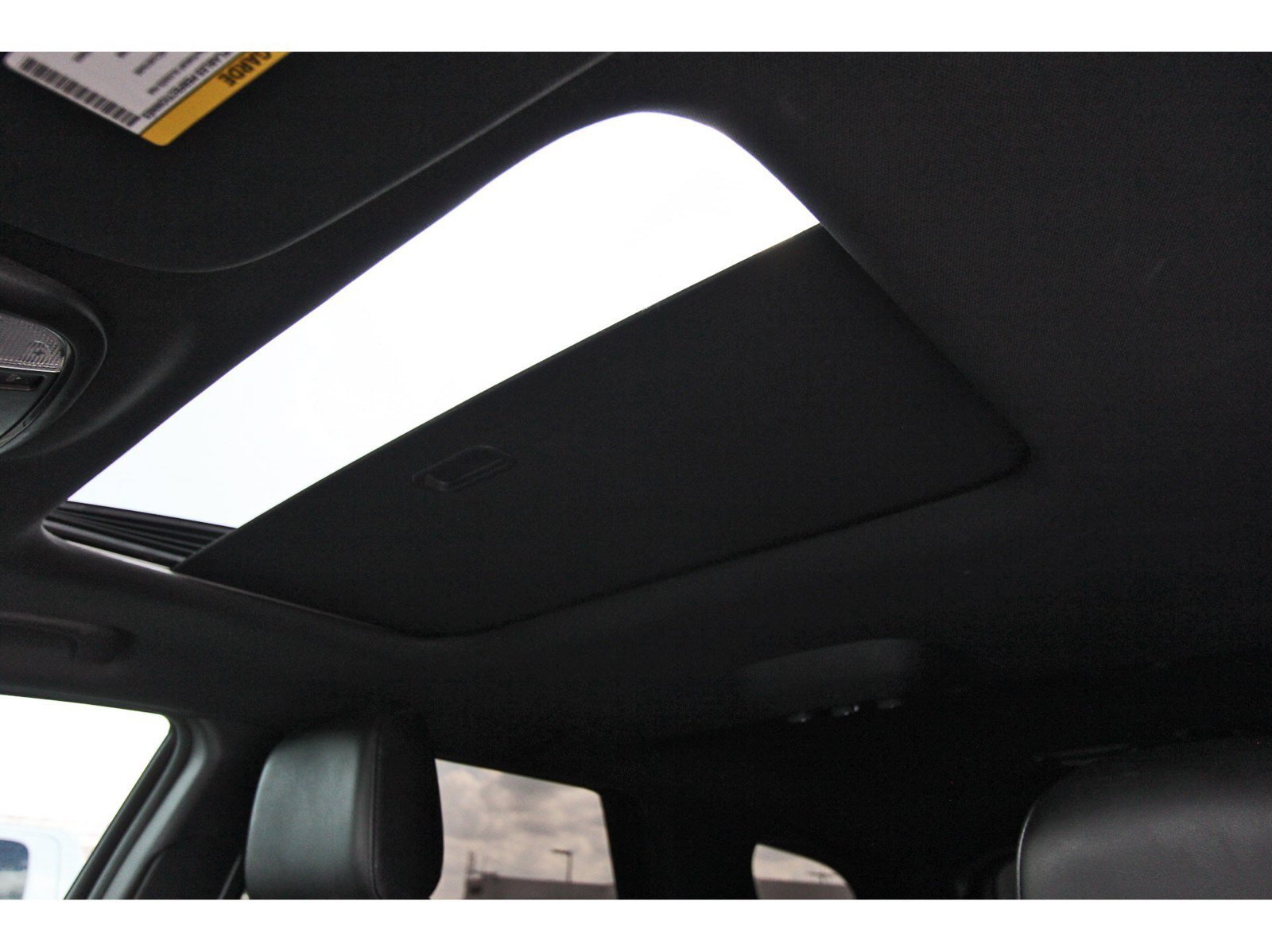 Used 2023 Dodge Durango R/T RWD image 32