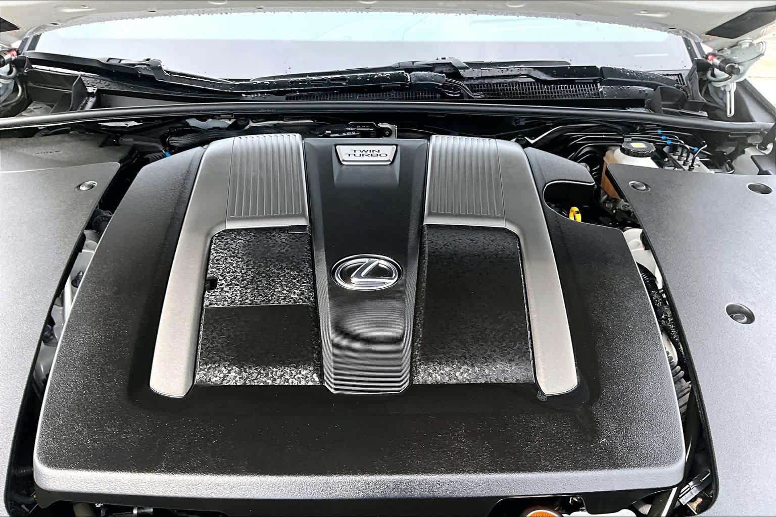 Certified 2024 Lexus LS 500 w/ Interior Upgrade Package RWD image 31