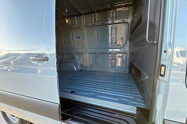 New 2026 Mercedes-Benz Sprinter 2500 image 22
