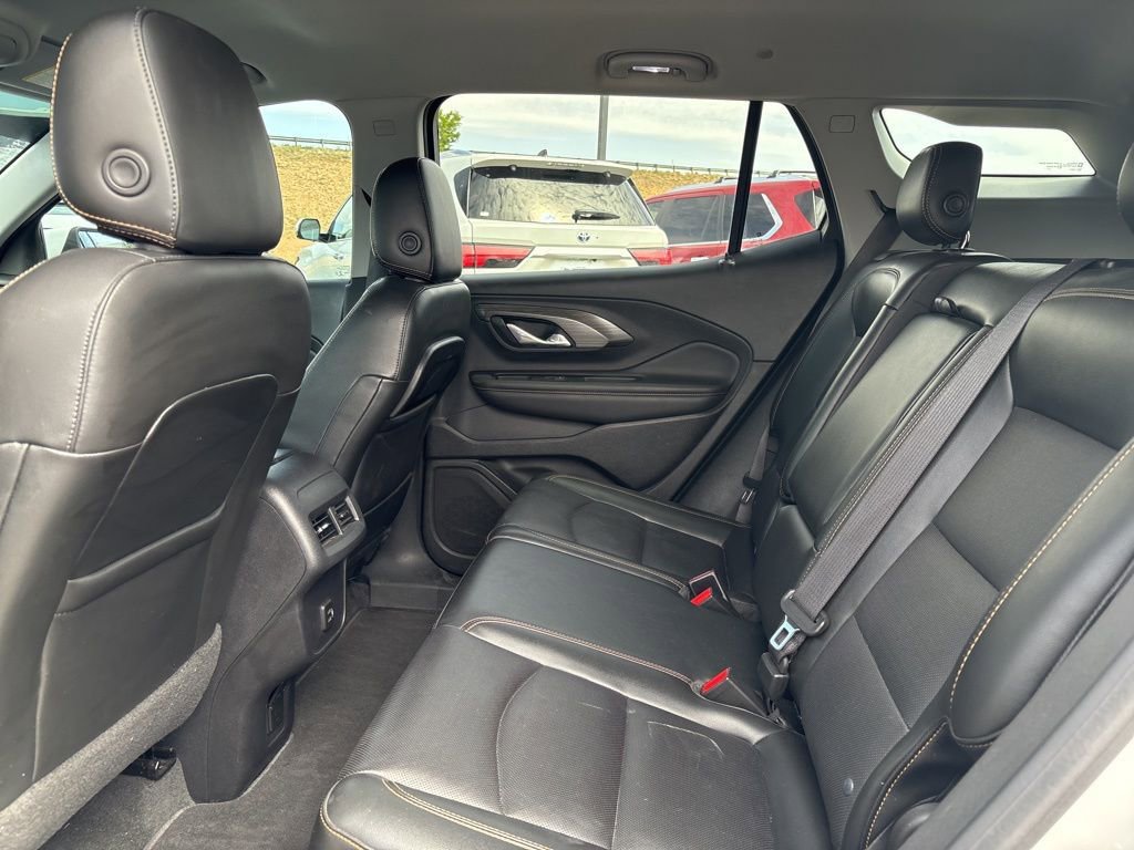 Used 2019 GMC Terrain SLT w/ Preferred Package FWD image 2