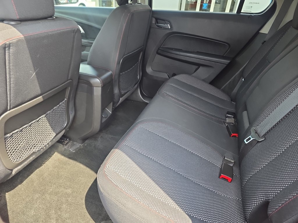 Used 2015 Chevrolet Equinox LT w/ Driver Convenience Package AWD/4WD image 17