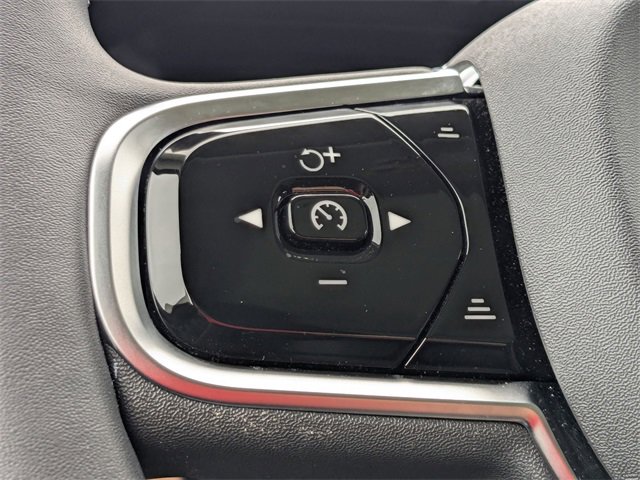 New 2024 Volvo XC90 B5 Plus w/ Protection Package Premier image 18