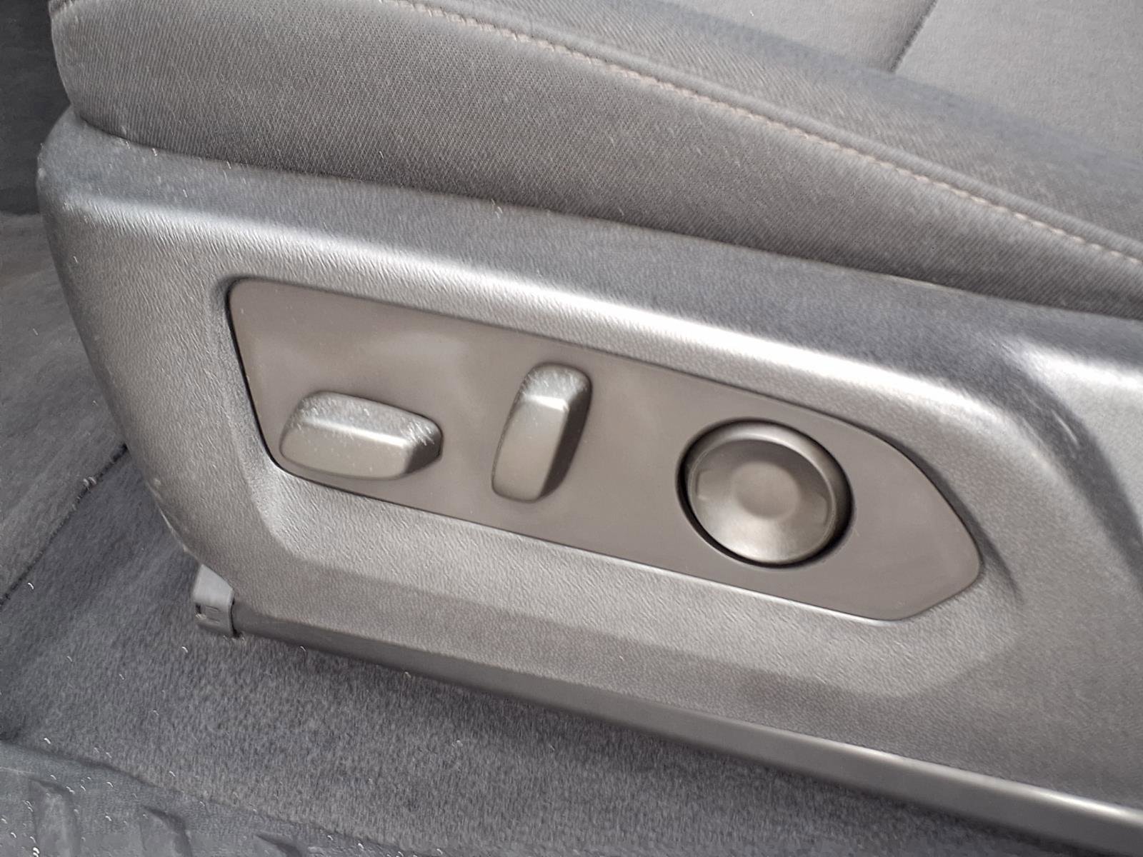 Used 2024 Chevrolet Colorado Trail Boss w/ Advanced Trailering Package AWD/4WD image 14