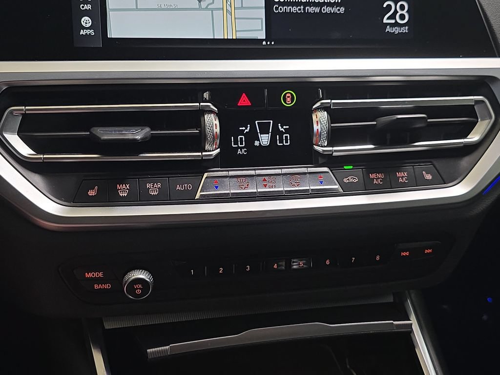 Certified 2020 BMW 330i Sedan w/ M Sport Package RWD image 25