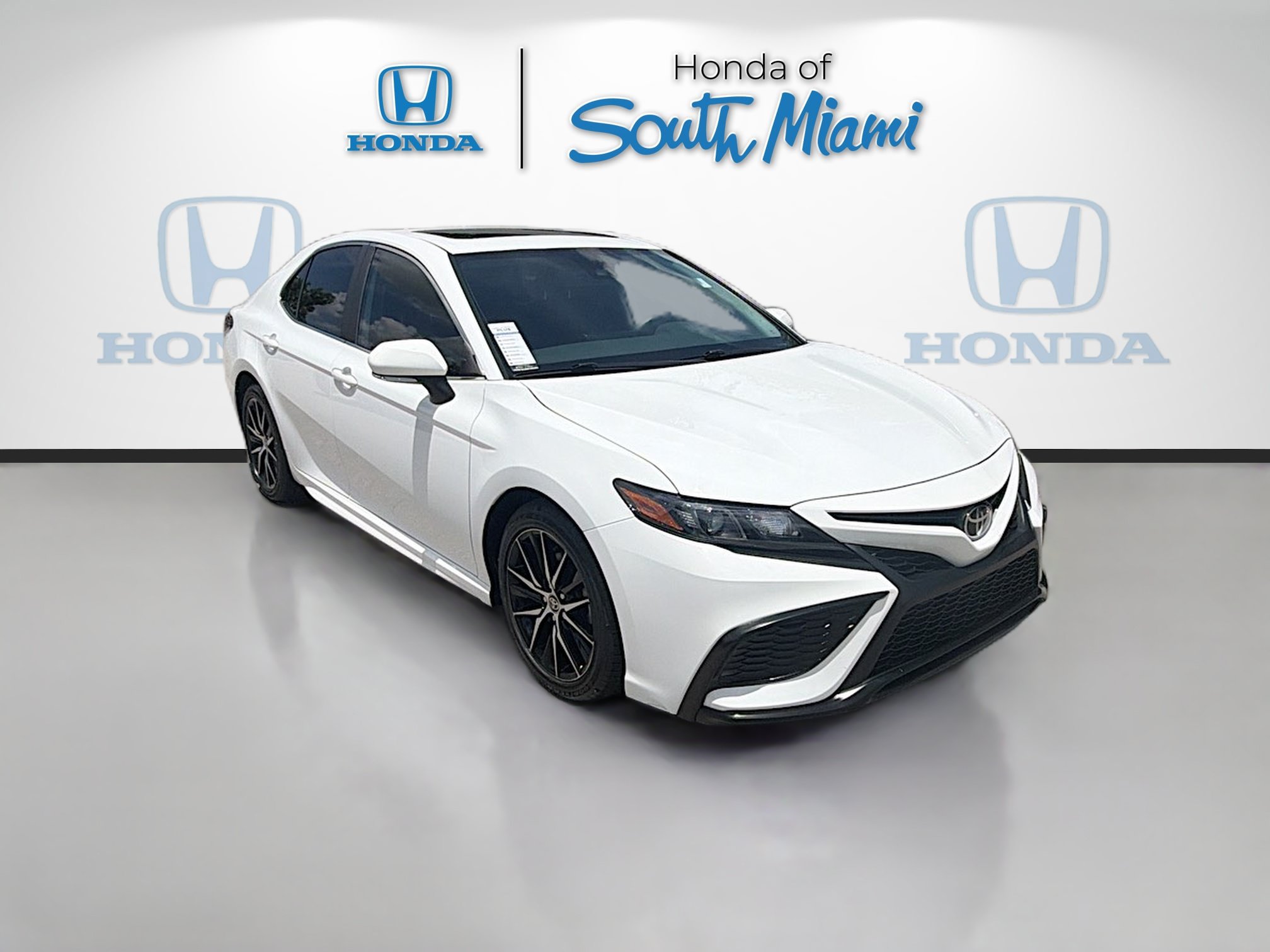 Used 2022 Toyota Camry SE w/ Convenience Package FWD video 1