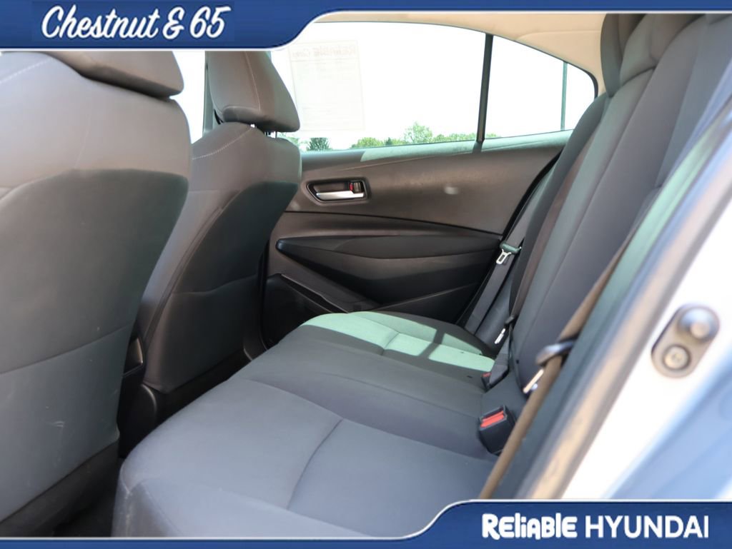 Used 2020 Toyota Corolla LE FWD image 18