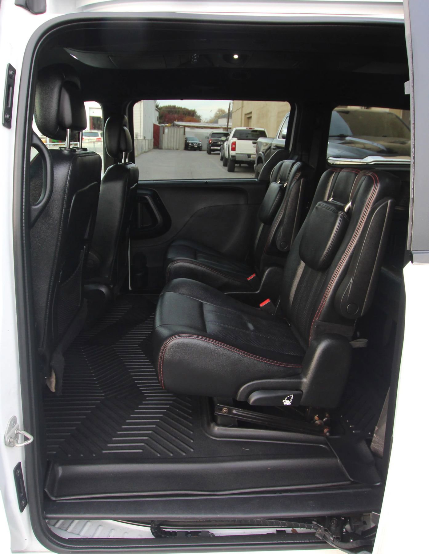 Used 2019 Dodge Grand Caravan GT image 11