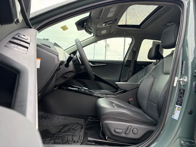 Certified 2023 Kia Niro Wave w/ Wave Preserve Package image 8