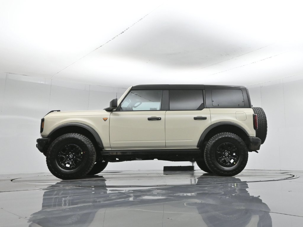 New 2026 Ford Bronco Badlands AWD/4WD image 7