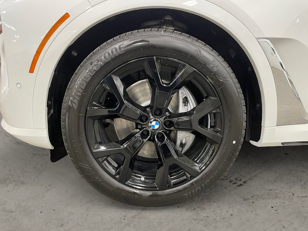 New 2026 BMW X7 xDrive40i image 14